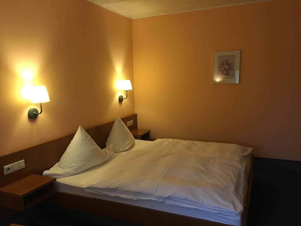 Zip Hotel Lingenfeld Экстерьер фото